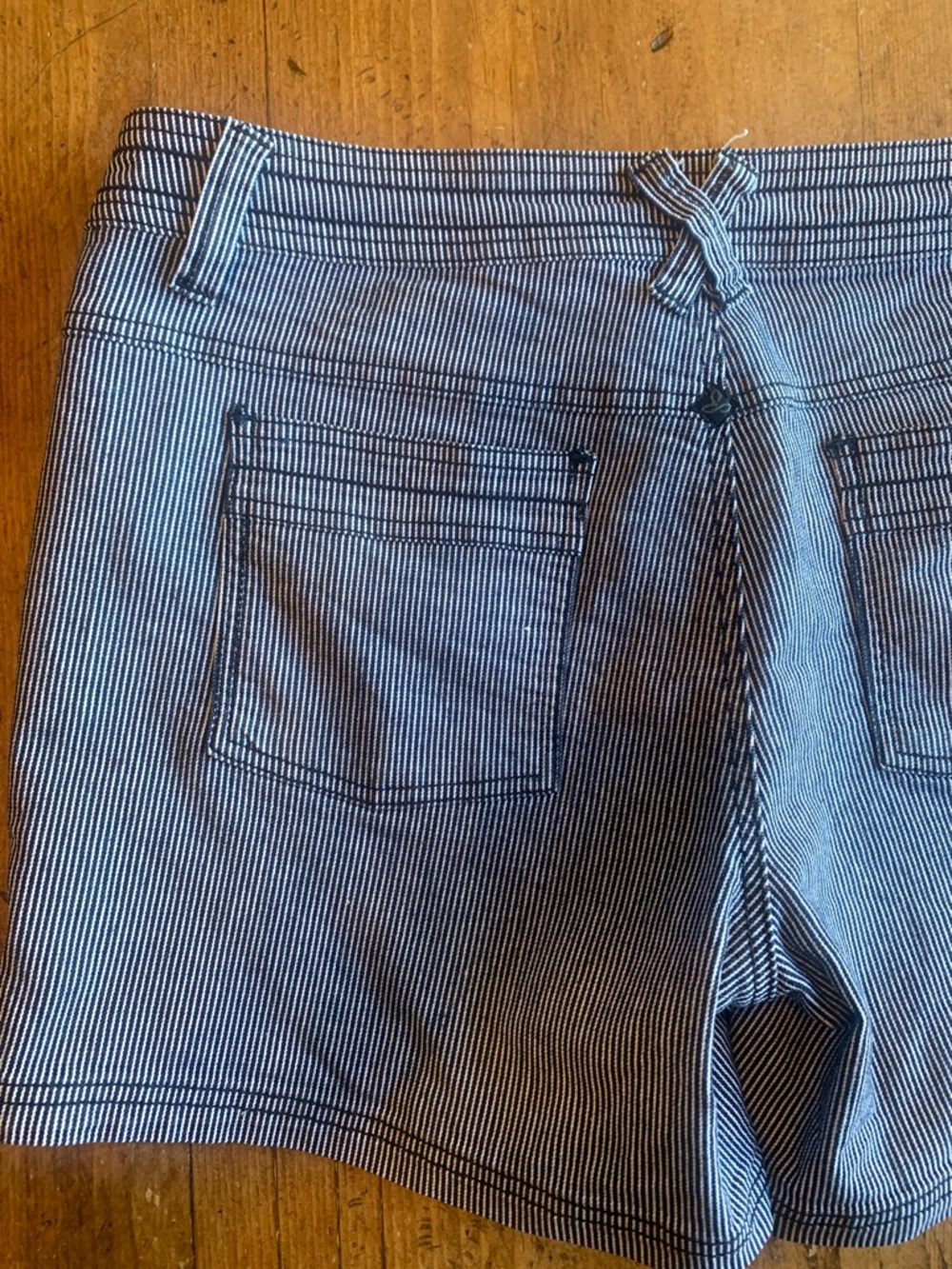 Prana Navy and White Pinstripe Women's Cargo Shorts - Picture 9 of 16